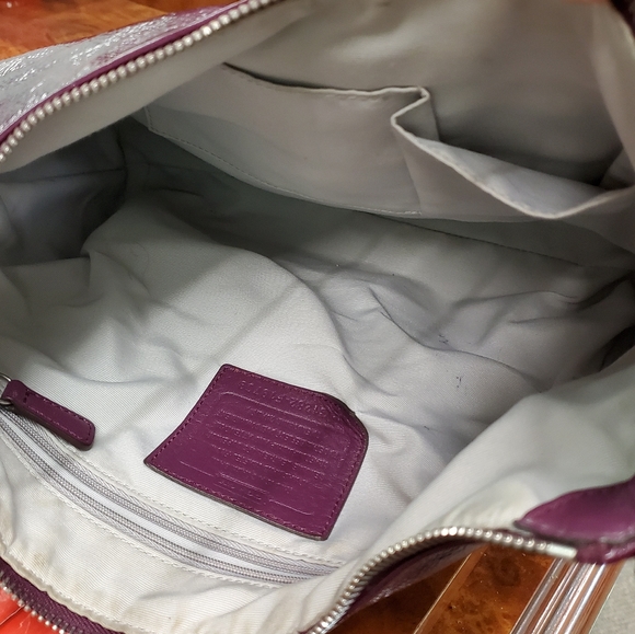 Coach purse - Picture 3 of 4